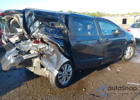 2016 Kia Sedona Lx z USA, uszkodzony, nr VIN KNDMB5C12G6090675